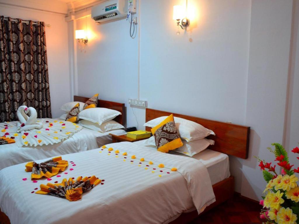 Hotel Ye Myanmar Мандалай Экстерьер фото