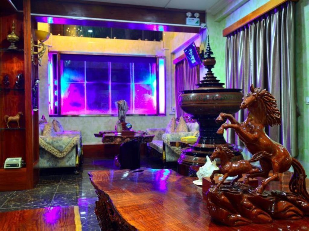 Hotel Ye Myanmar Мандалай Экстерьер фото