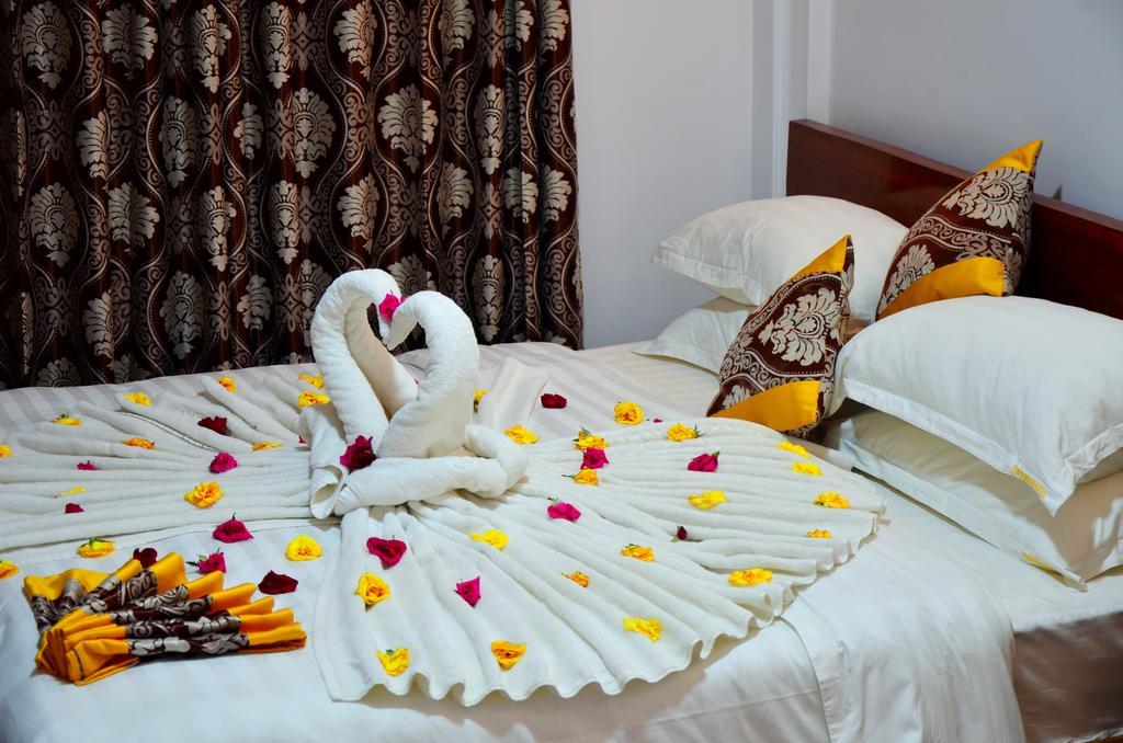 Hotel Ye Myanmar Мандалай Экстерьер фото