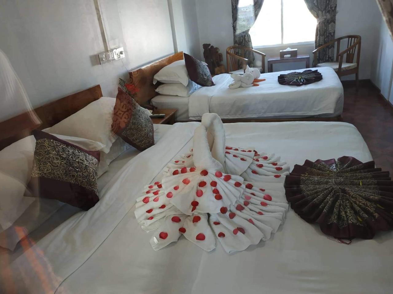 Hotel Ye Myanmar Мандалай Экстерьер фото